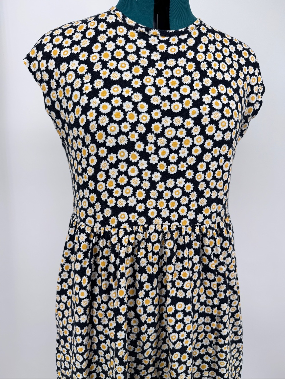 Boden Black Midi Dress with Cream Daisy Print 8 - Picture 8 of 13